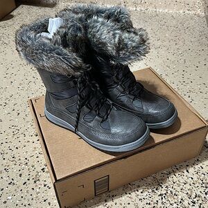 Vepose Winter Snow Waterproof Boots for Women (Size 11)